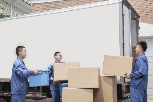 House move support for a family property in Hampton